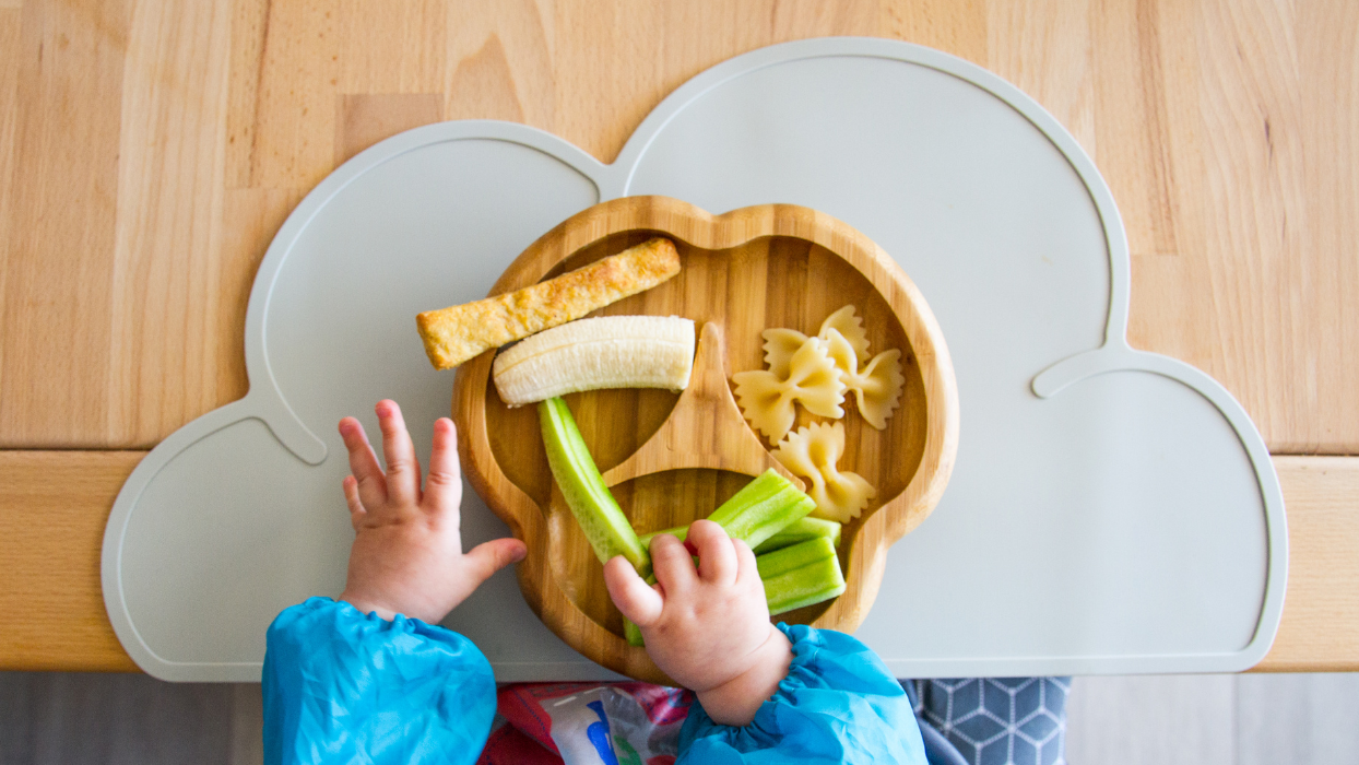 What is Baby-Led Weaning? How to Help Your Infant Feed Themselves